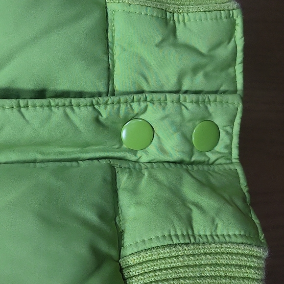 Gap Y2K 90s green down snap front puffer vest - Picture 2 of 7
